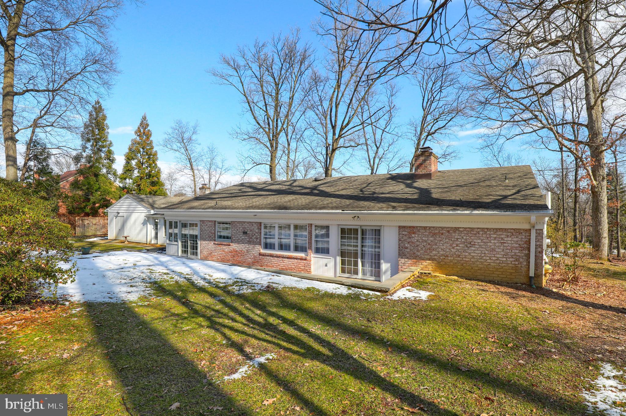 MISSION HILLS - Residential