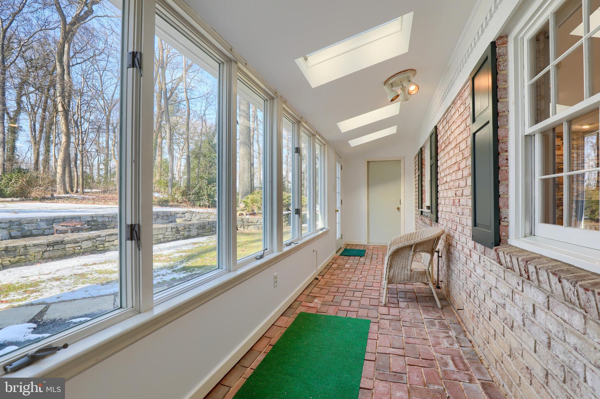 MISSION HILLS - Residential