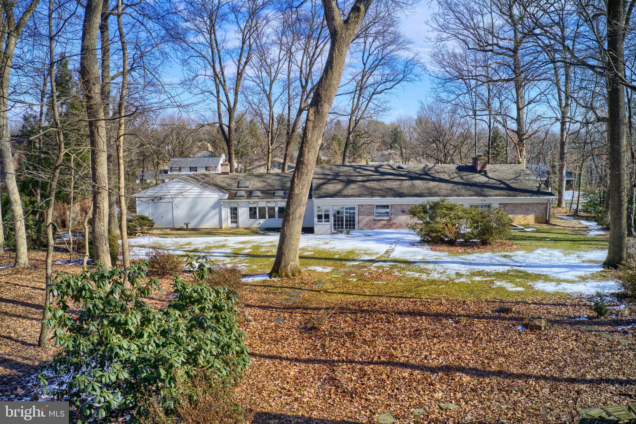 MISSION HILLS - Residential