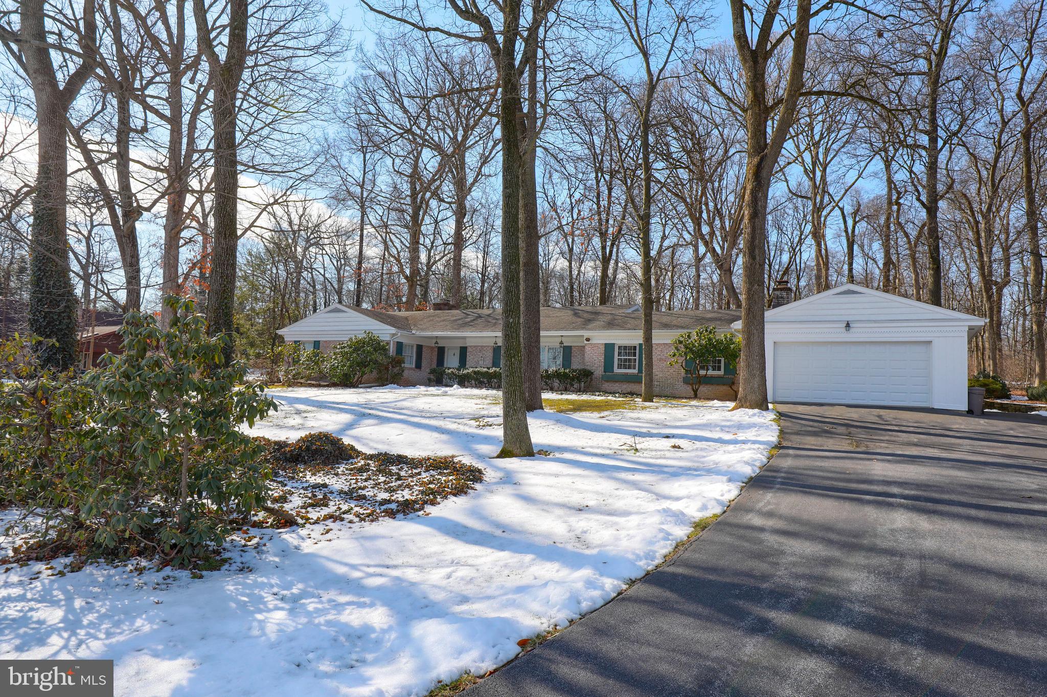 MISSION HILLS - Residential