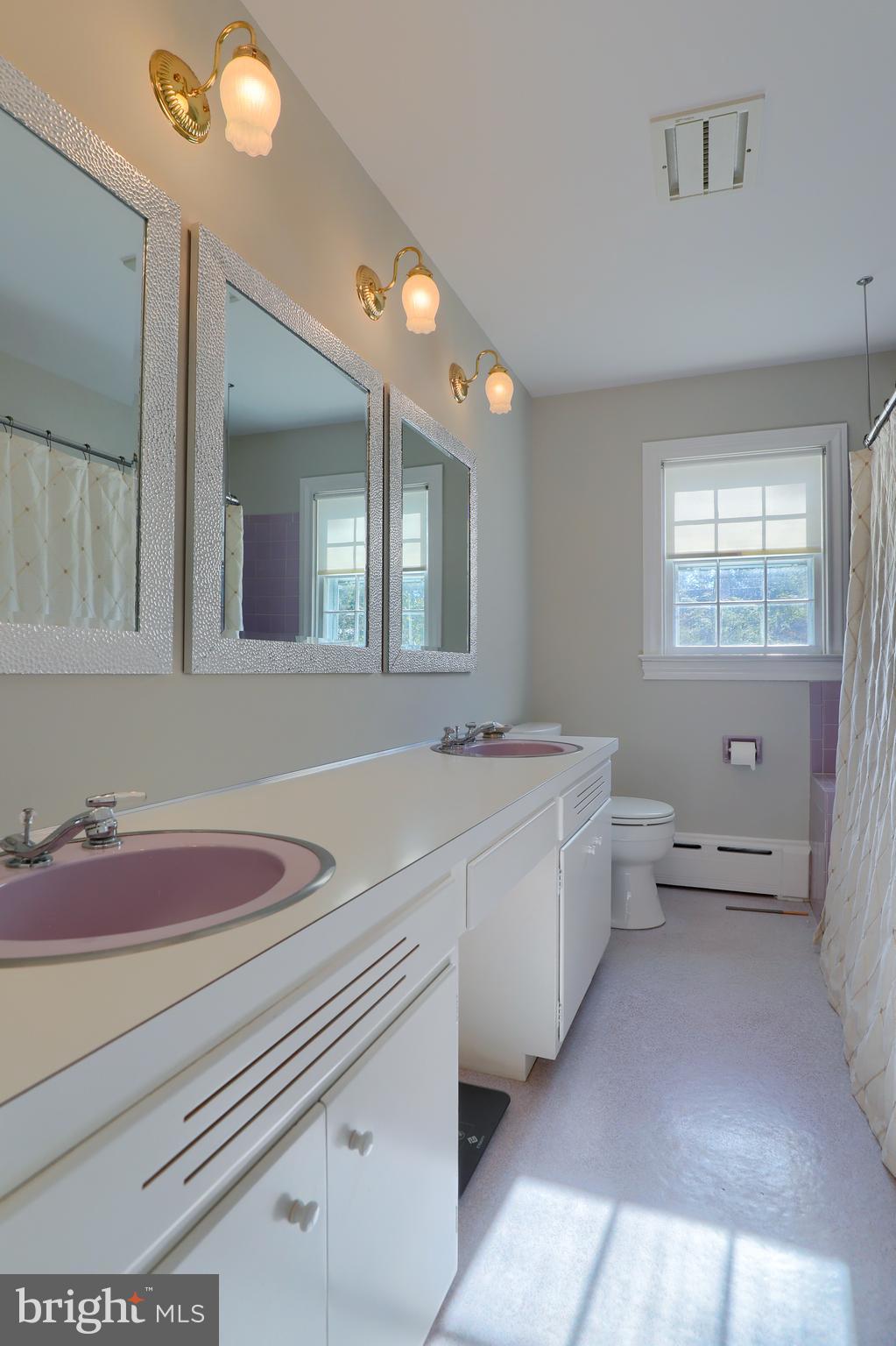 MISSION HILLS - Residential