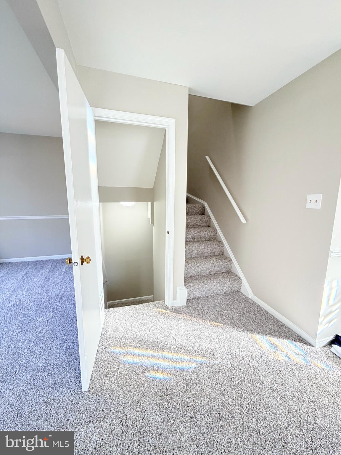 HERITAGE SQUARE NORTH - Residential