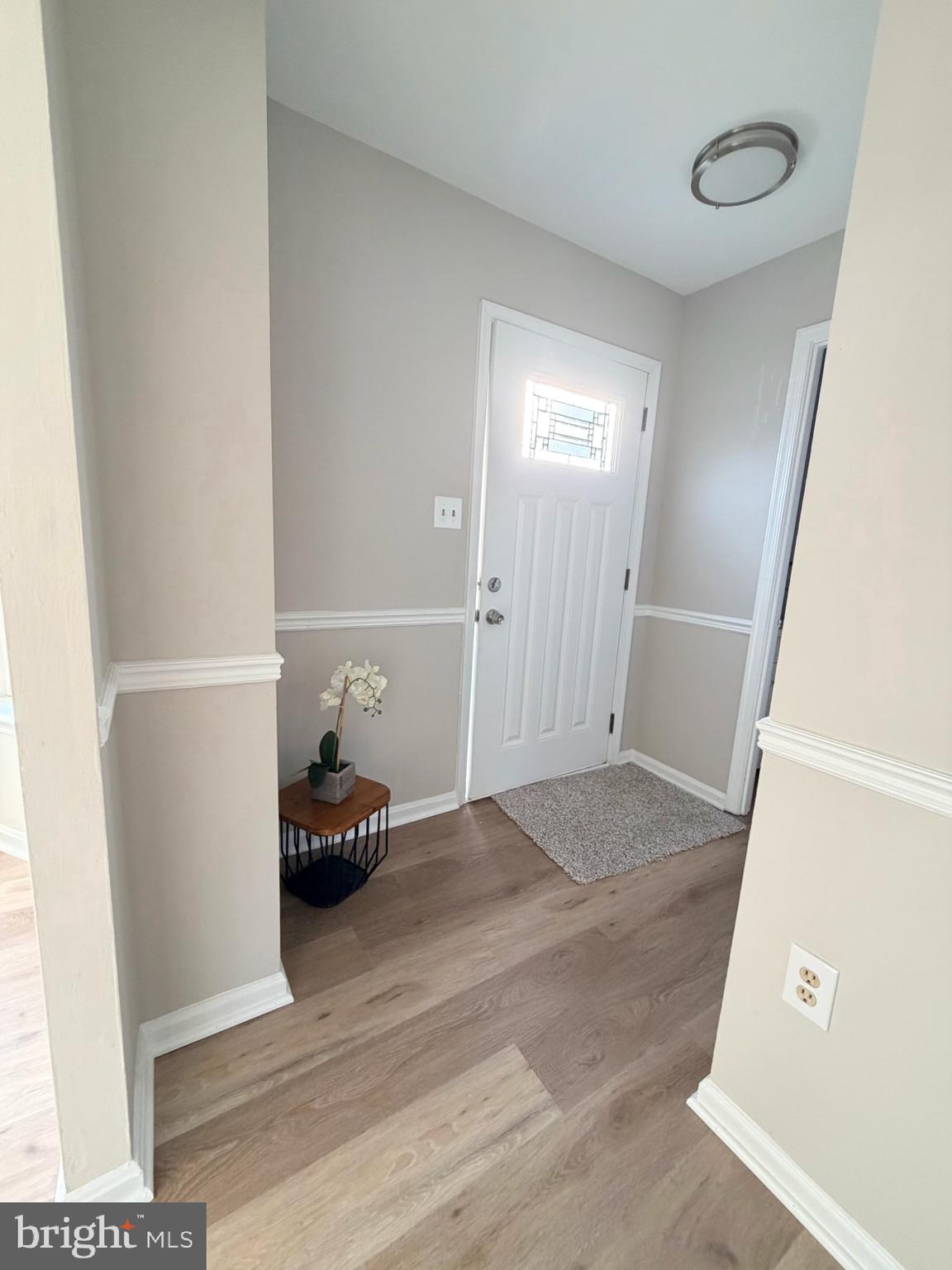 HERITAGE SQUARE NORTH - Residential