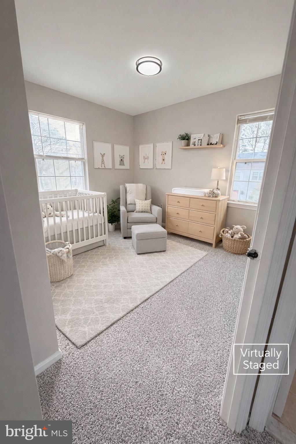 HERITAGE SQUARE NORTH - Residential