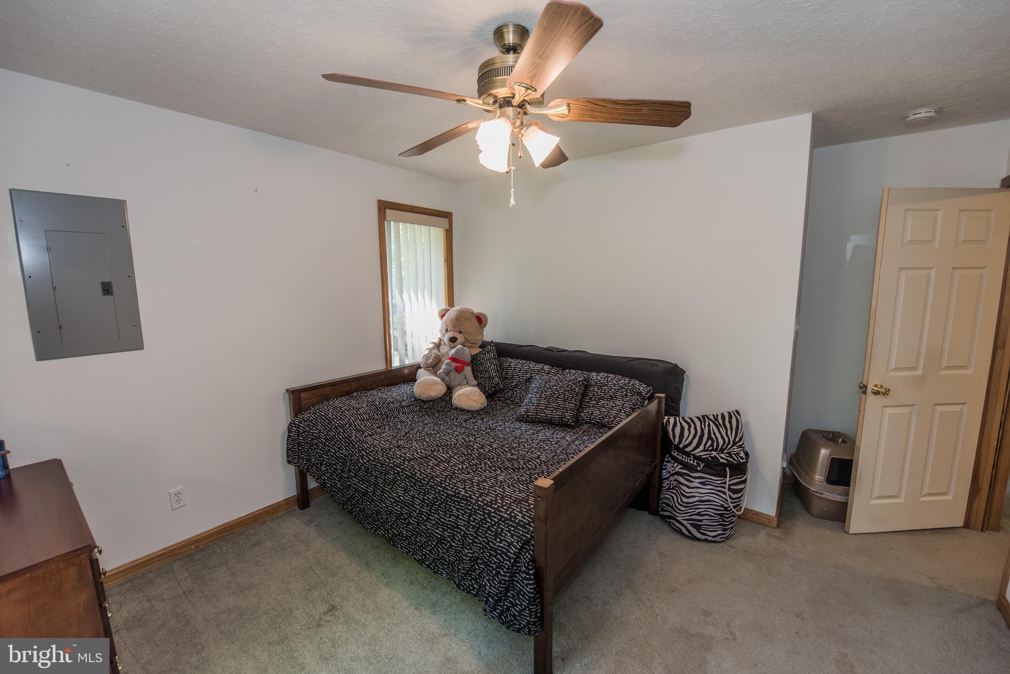 DEER SPRING WOODS - Residential