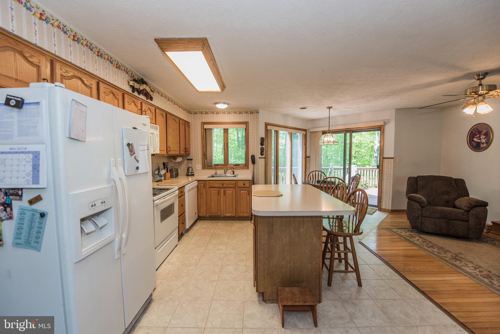DEER SPRING WOODS - Residential