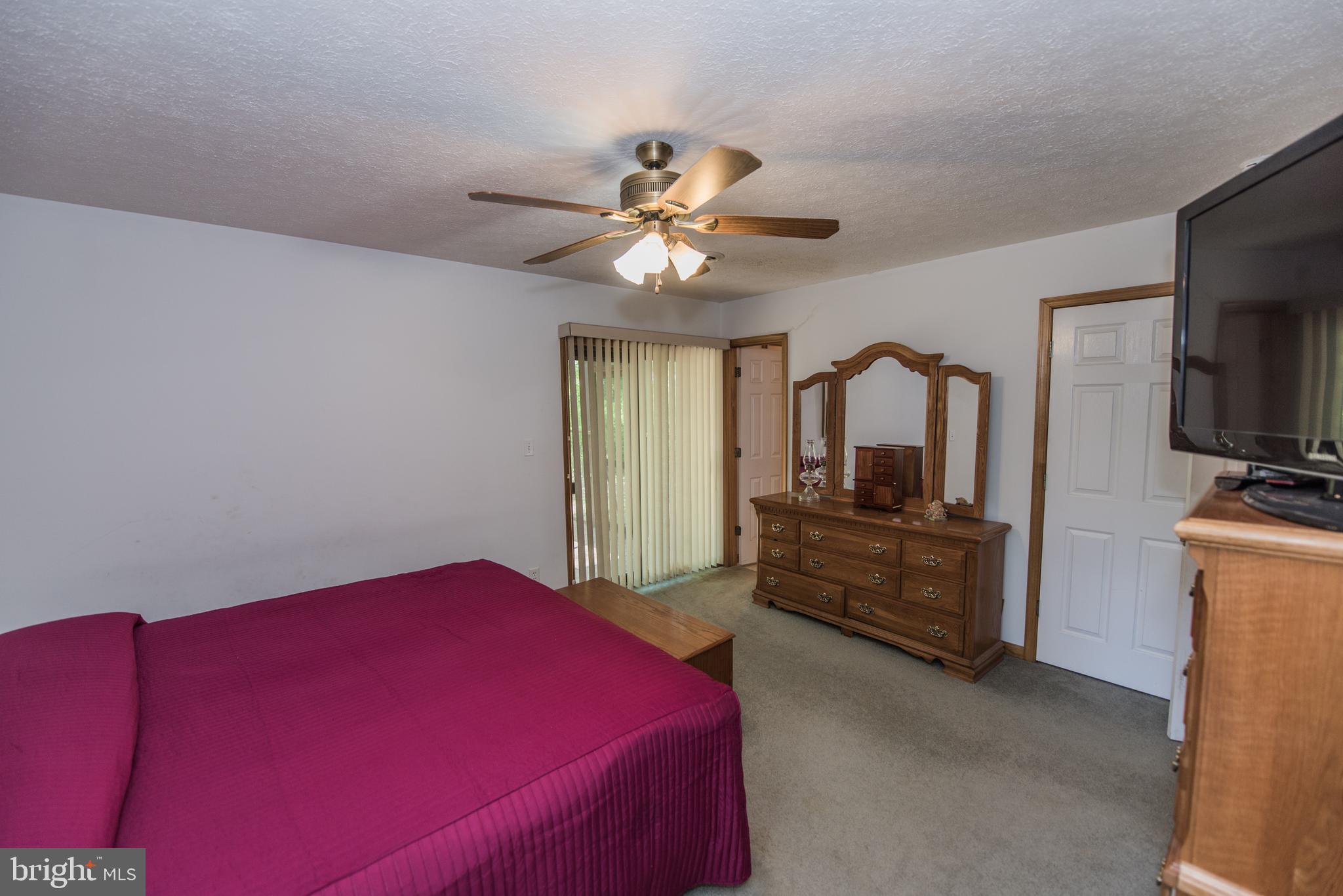 DEER SPRING WOODS - Residential