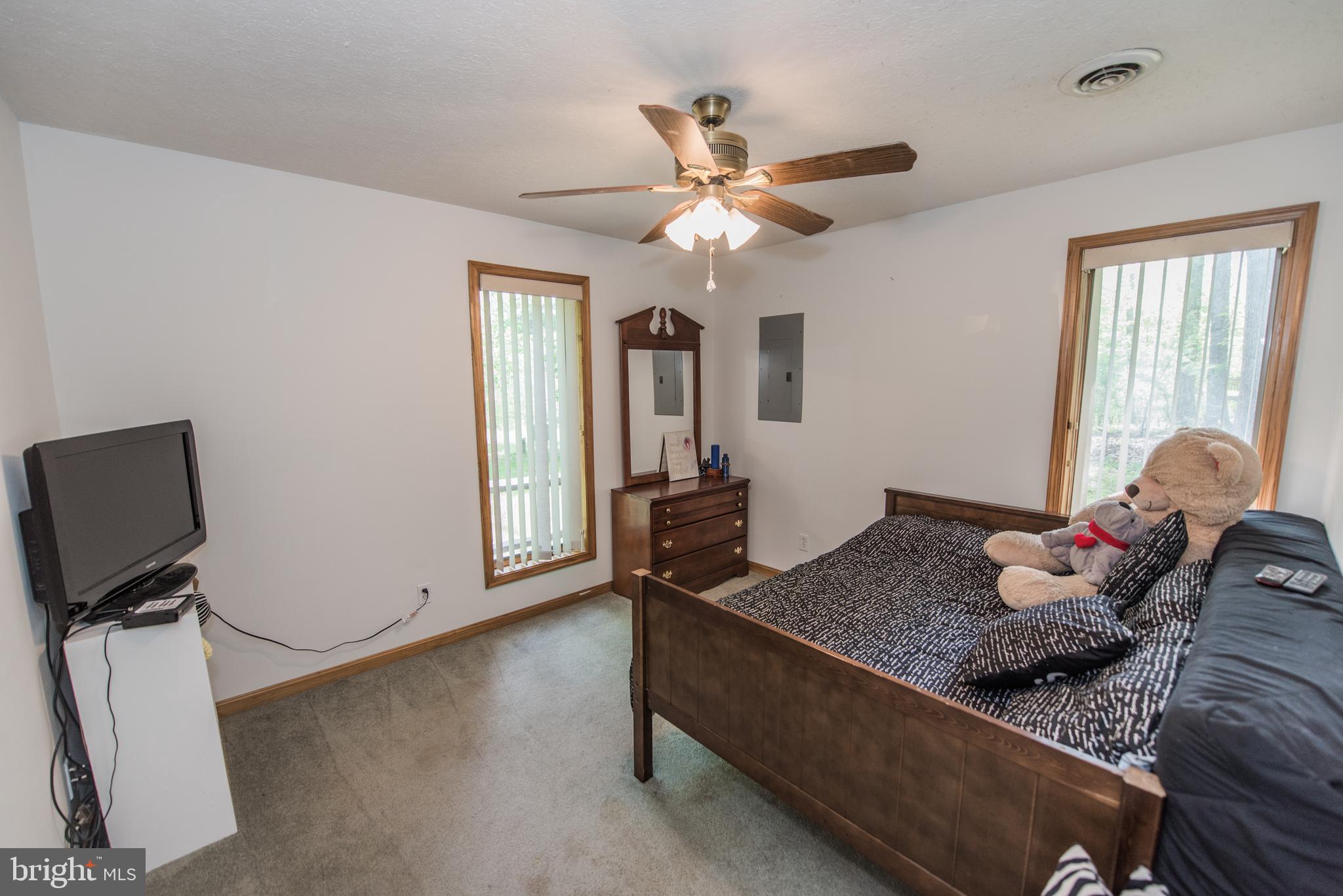 DEER SPRING WOODS - Residential