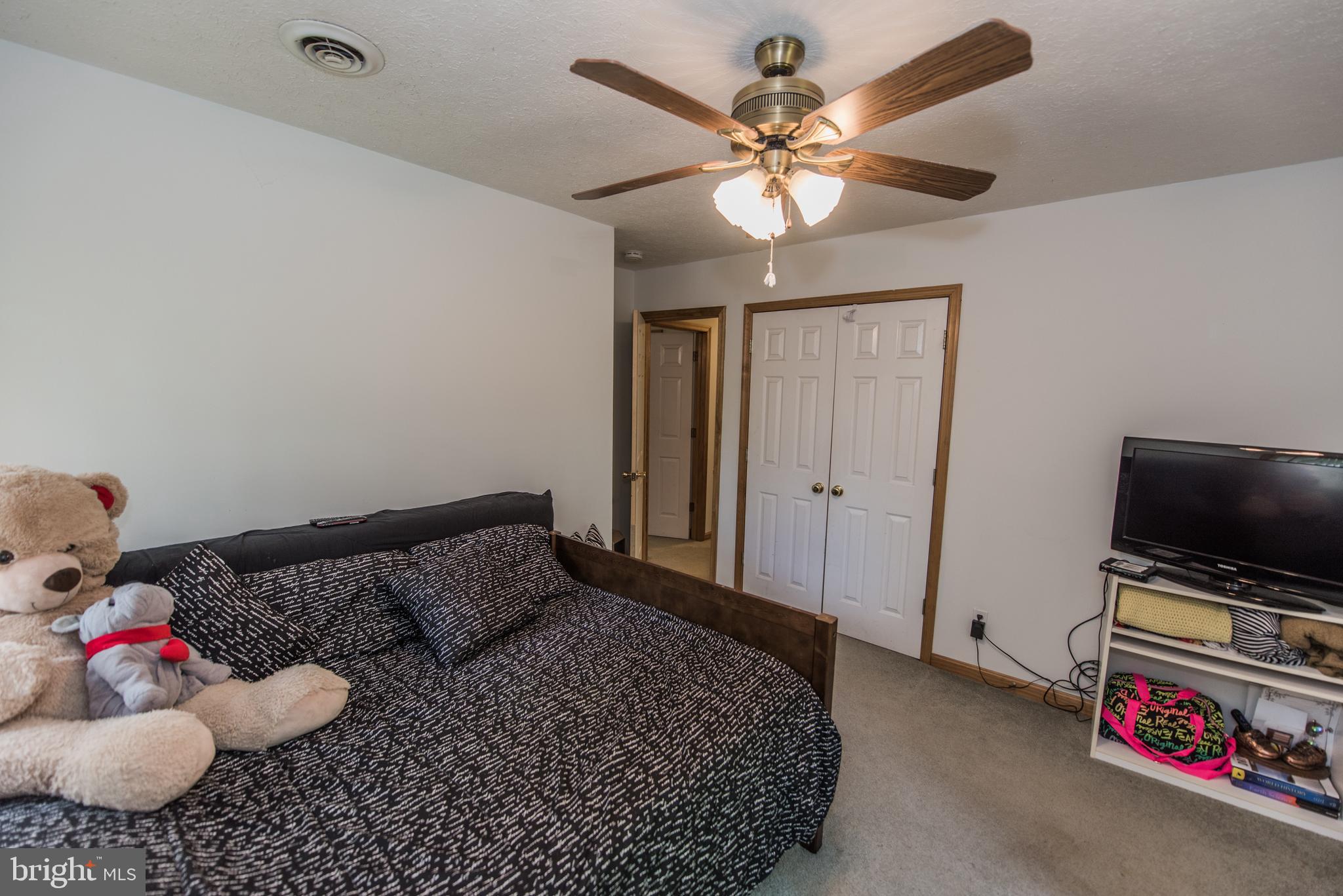 DEER SPRING WOODS - Residential