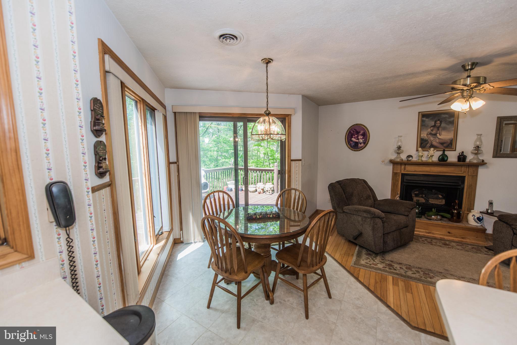 DEER SPRING WOODS - Residential