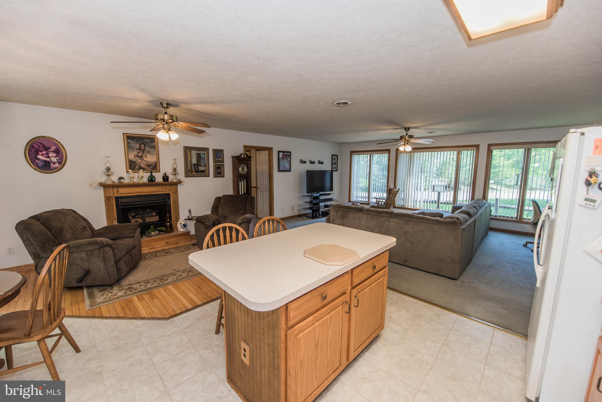 DEER SPRING WOODS - Residential