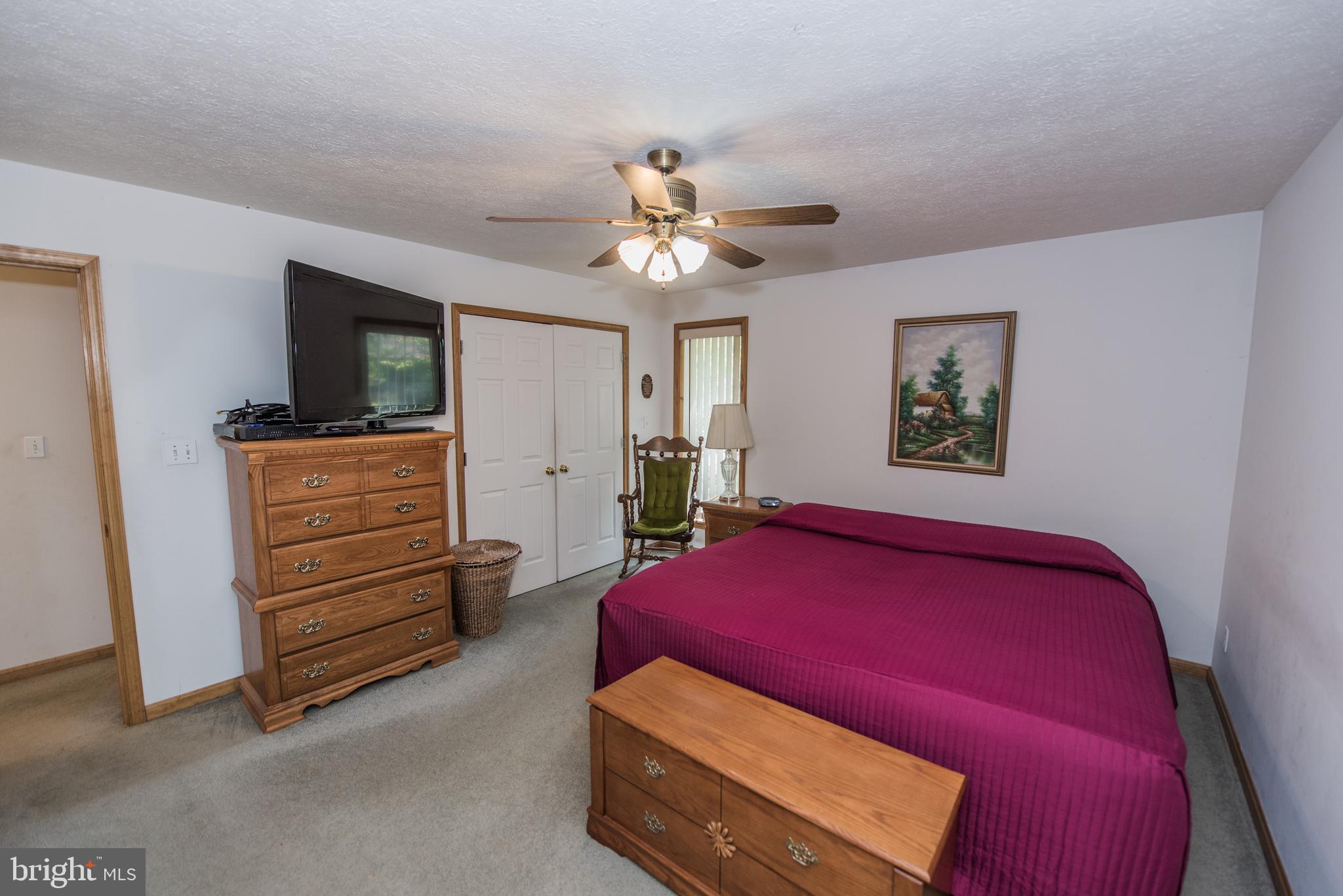 DEER SPRING WOODS - Residential