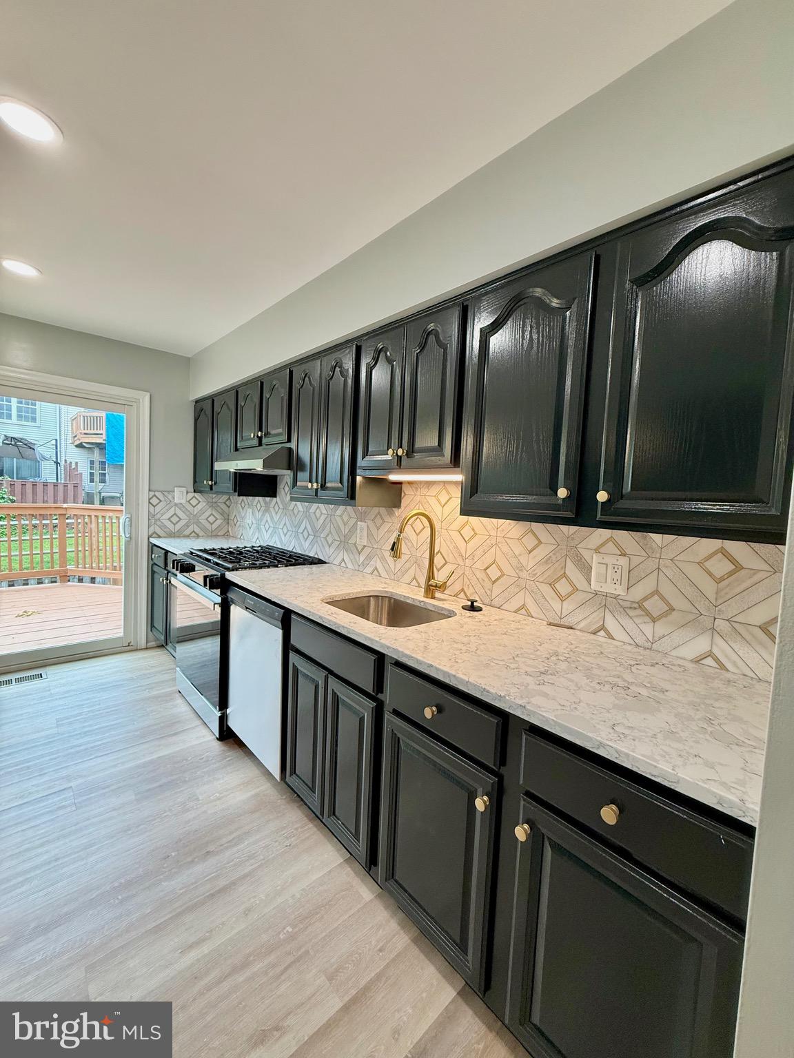 405 AMBERFIELD LANE