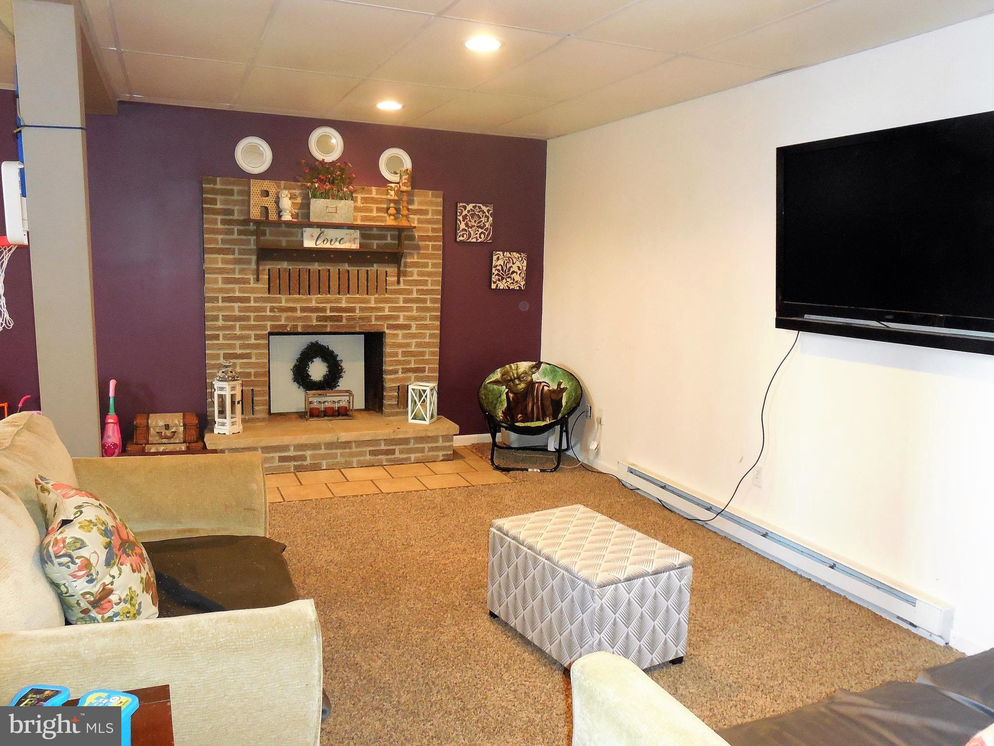 SHERWOOD ACRES - Residential