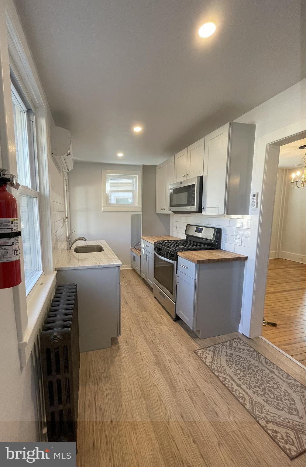 CAPITOL VIEW - Residential Lease