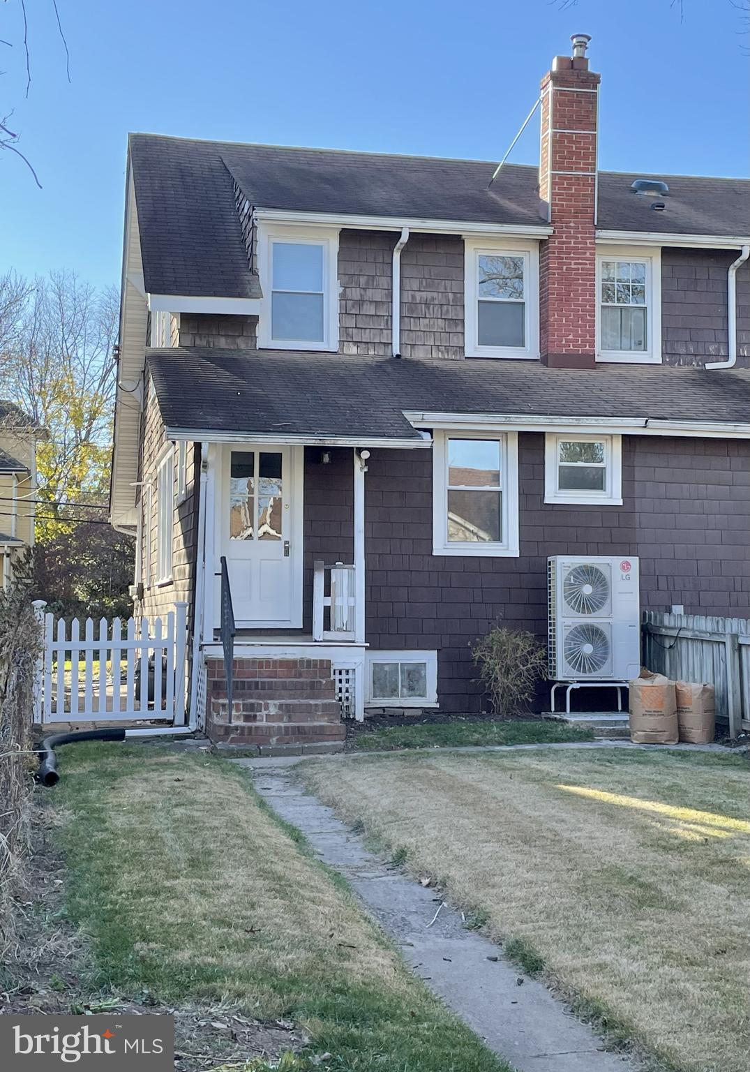 CAPITOL VIEW - Residential Lease