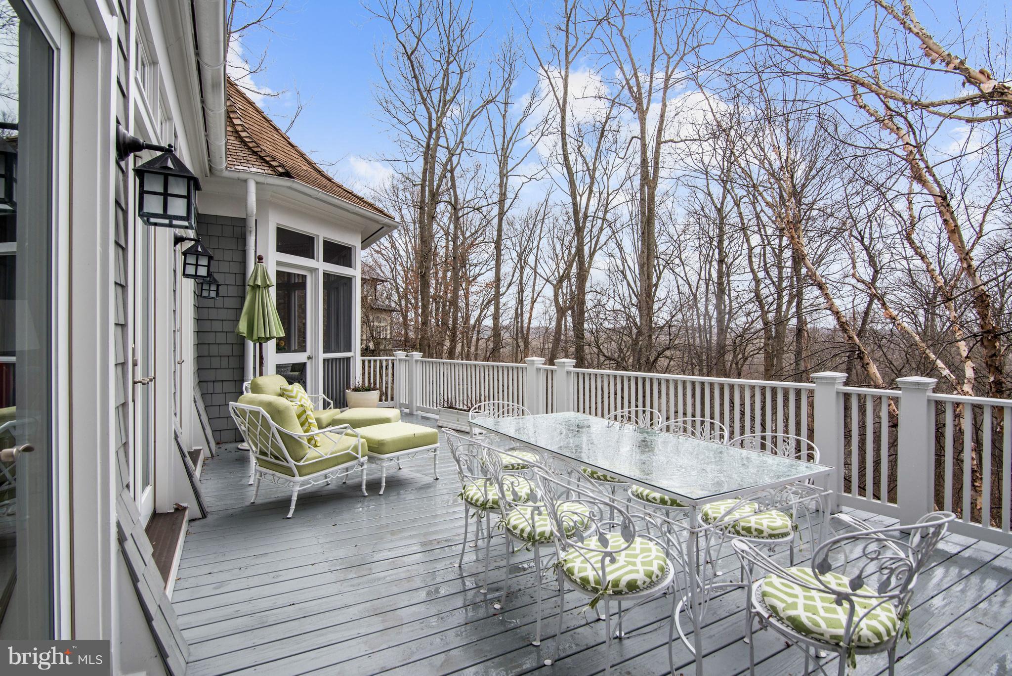 MERRY GO ROUND FARM - Residential