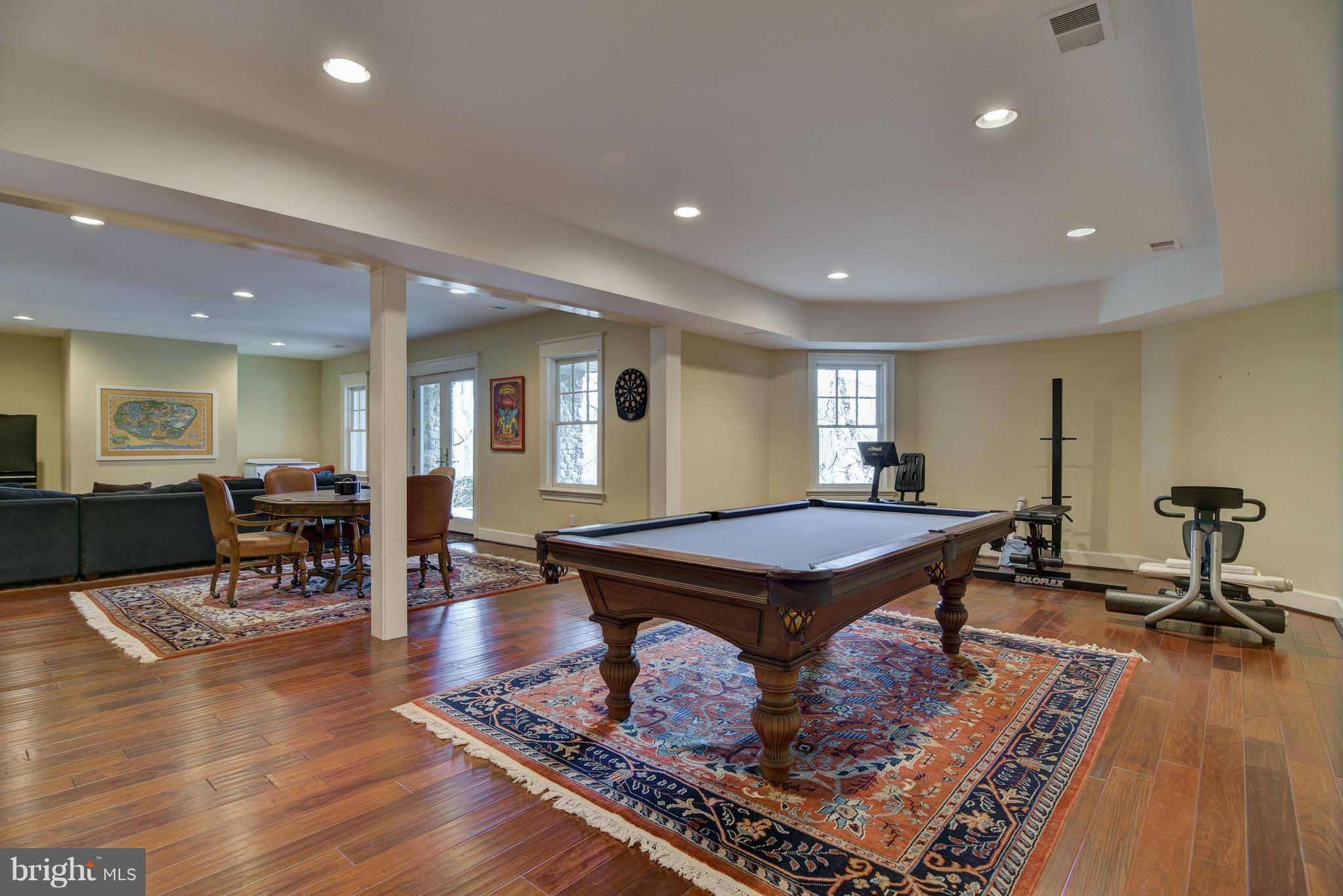 MERRY GO ROUND FARM - Residential