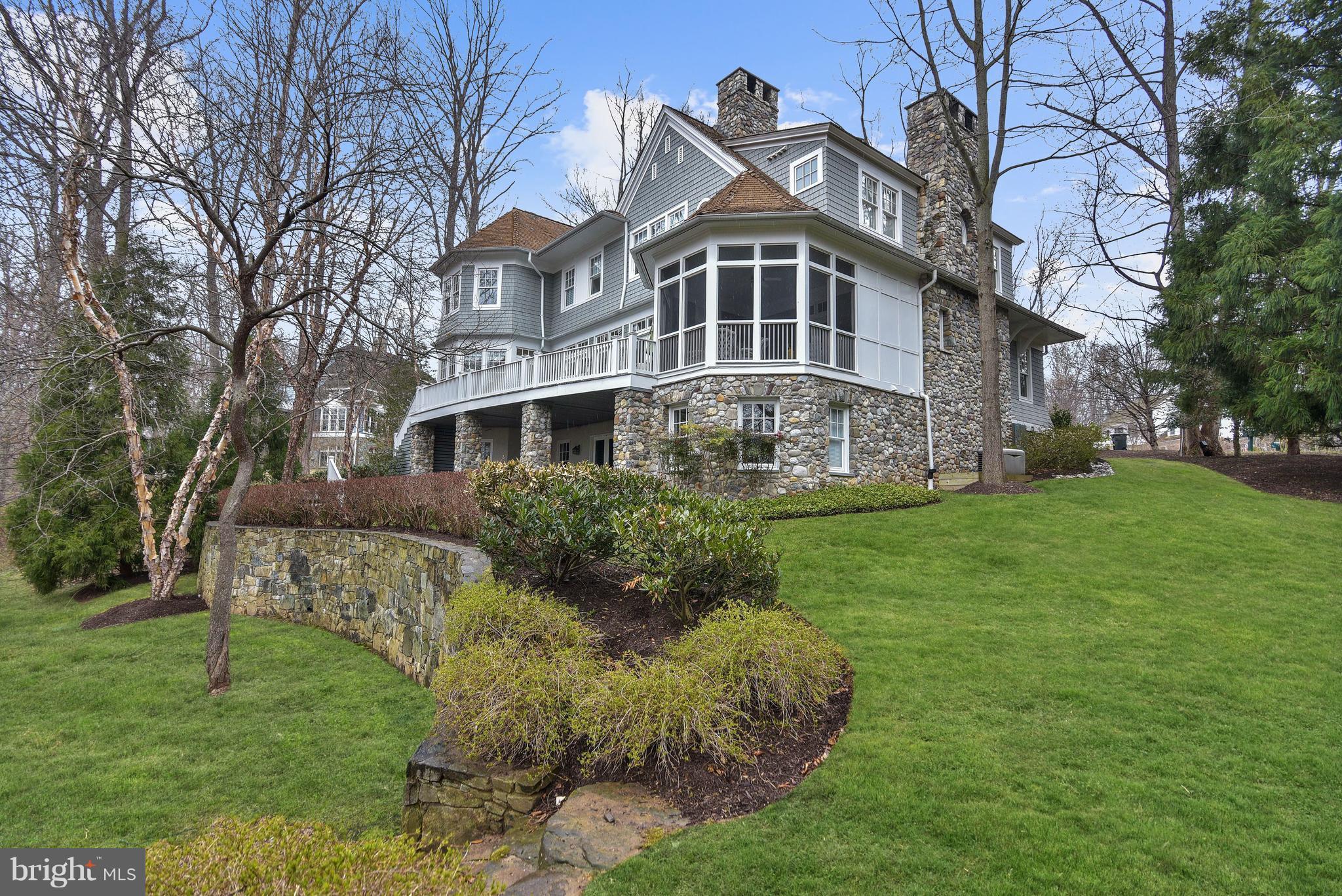 MERRY GO ROUND FARM - Residential