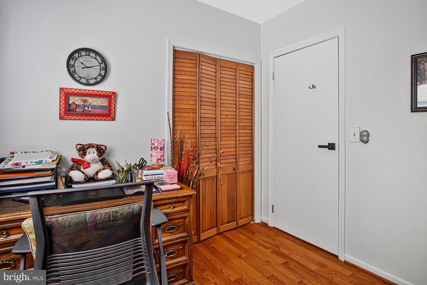 WINDSOR  MILL - Residential