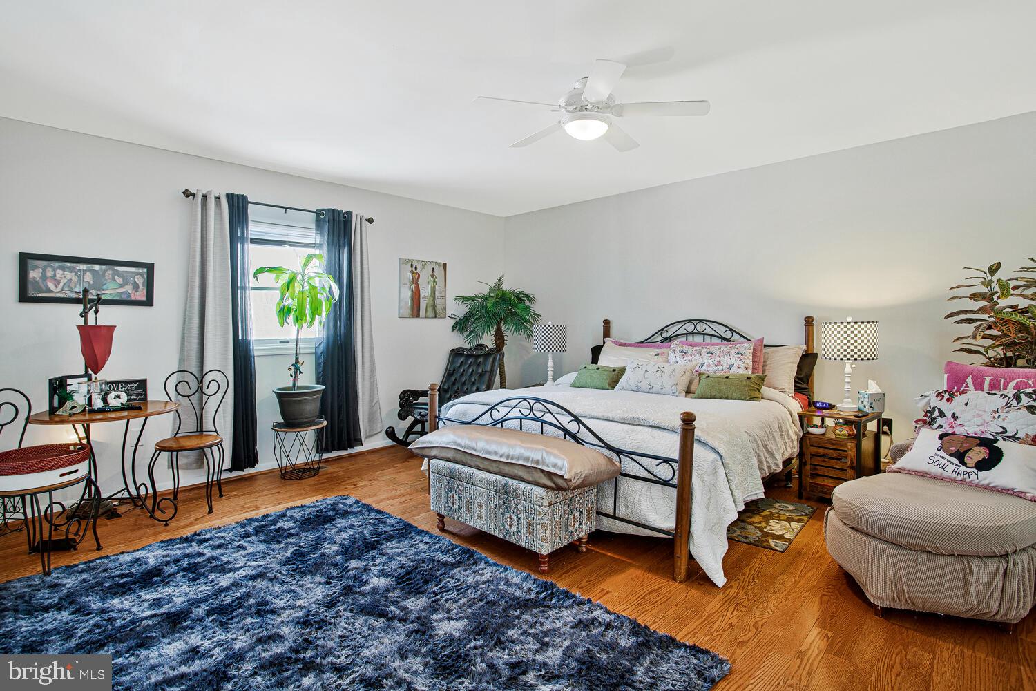 WINDSOR  MILL - Residential