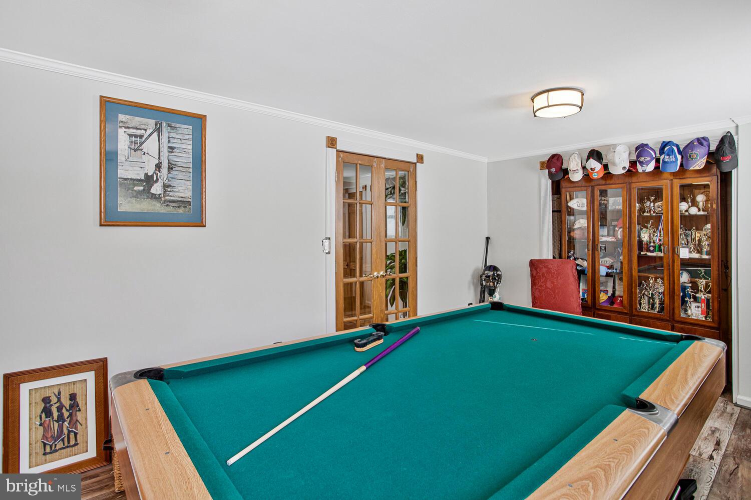 WINDSOR  MILL - Residential