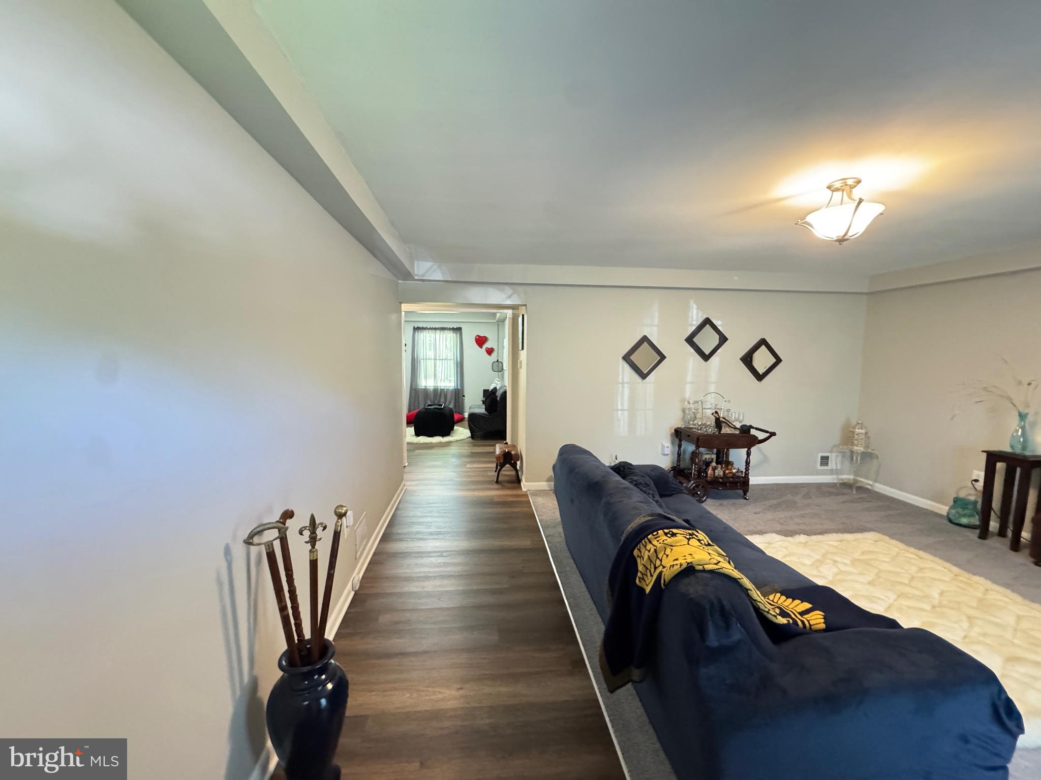 STRAWBERRY HILL EST SUB - Residential