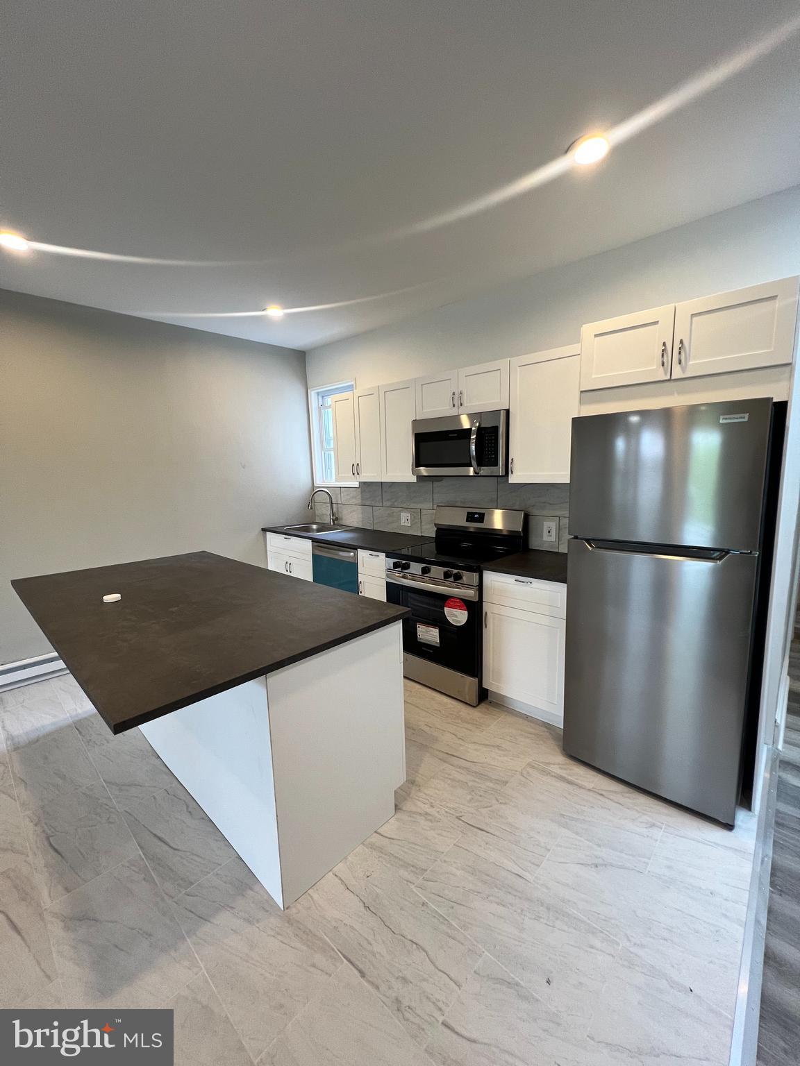 PHILADELPHIA (WEST) - Residential Lease