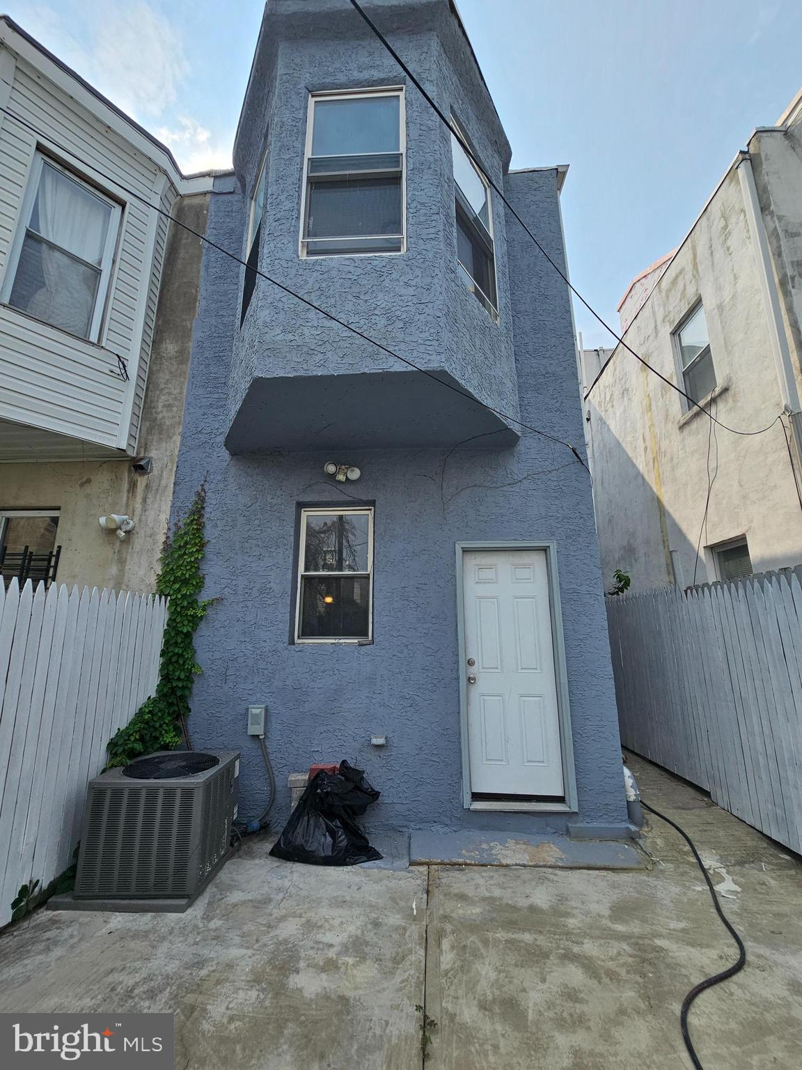 POINT BREEZE - Residential