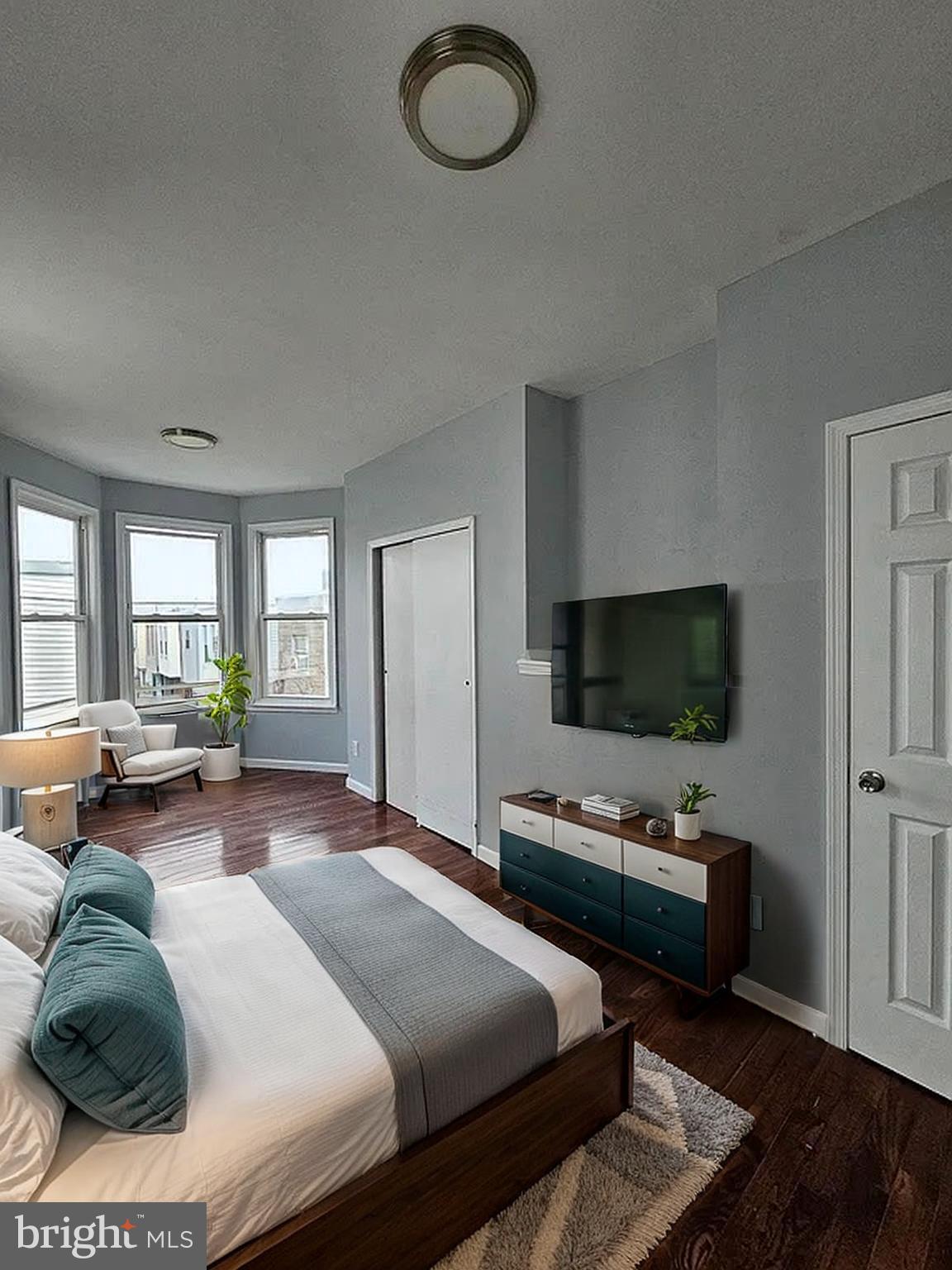 POINT BREEZE - Residential