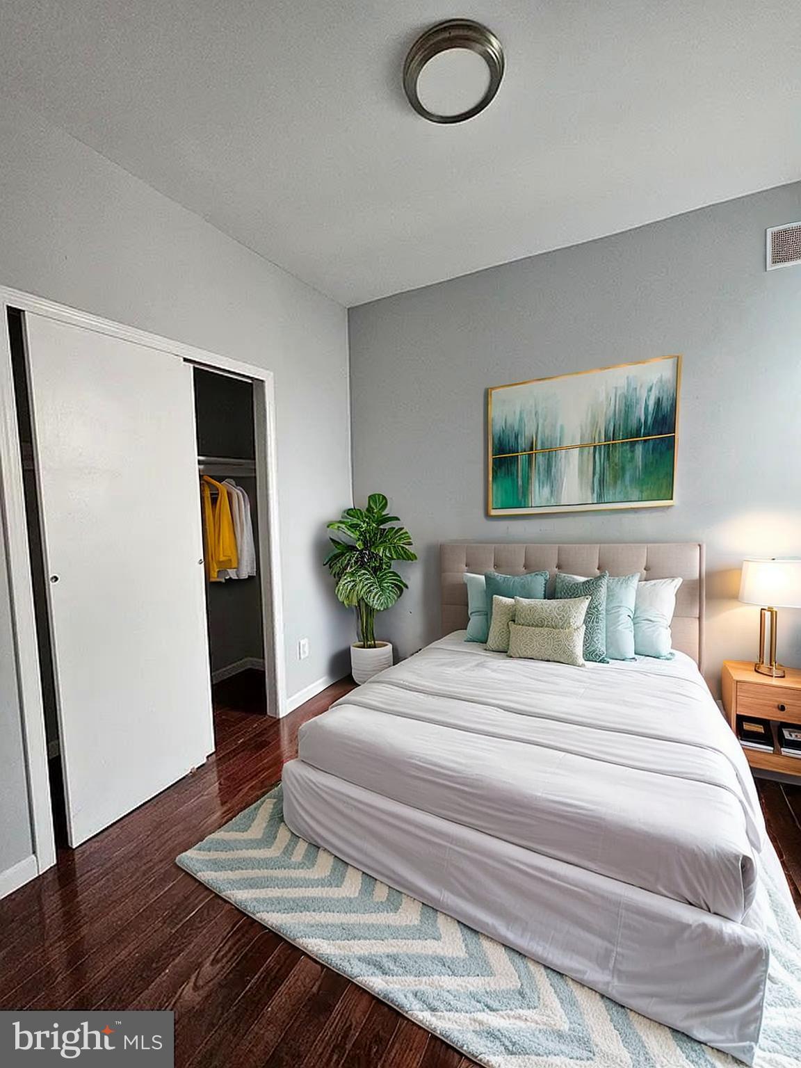 POINT BREEZE - Residential