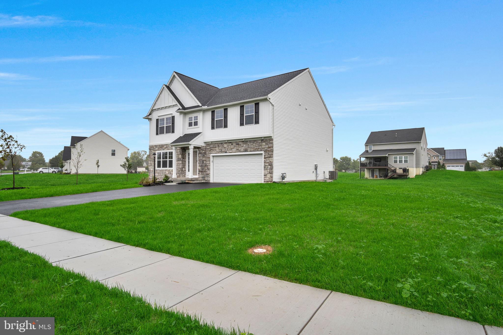 211 FORGEDALE DRIVE
