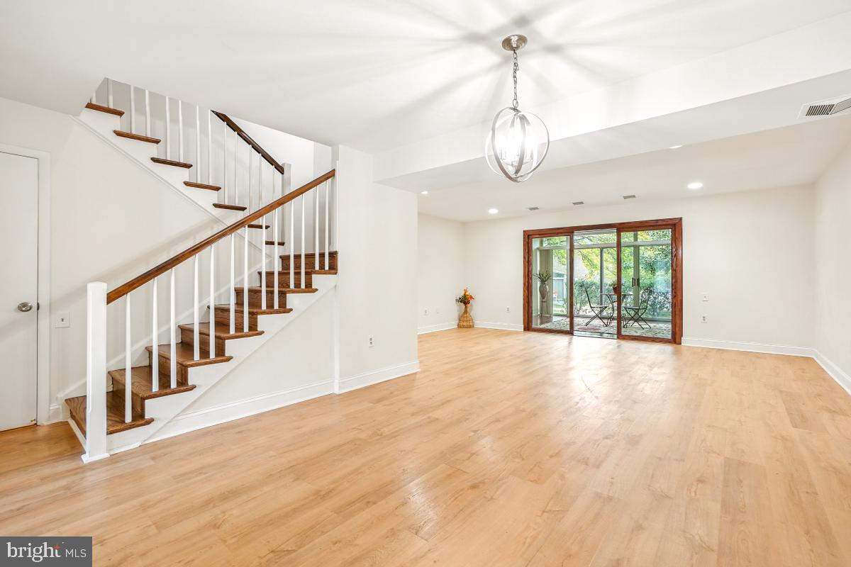 MONTGOMERY MUTUAL COOP - Residential