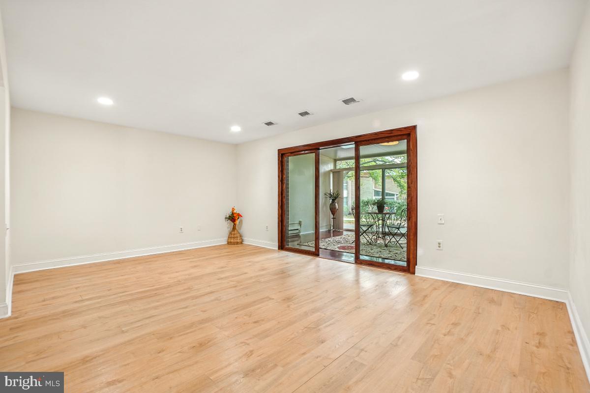 MONTGOMERY MUTUAL COOP - Residential