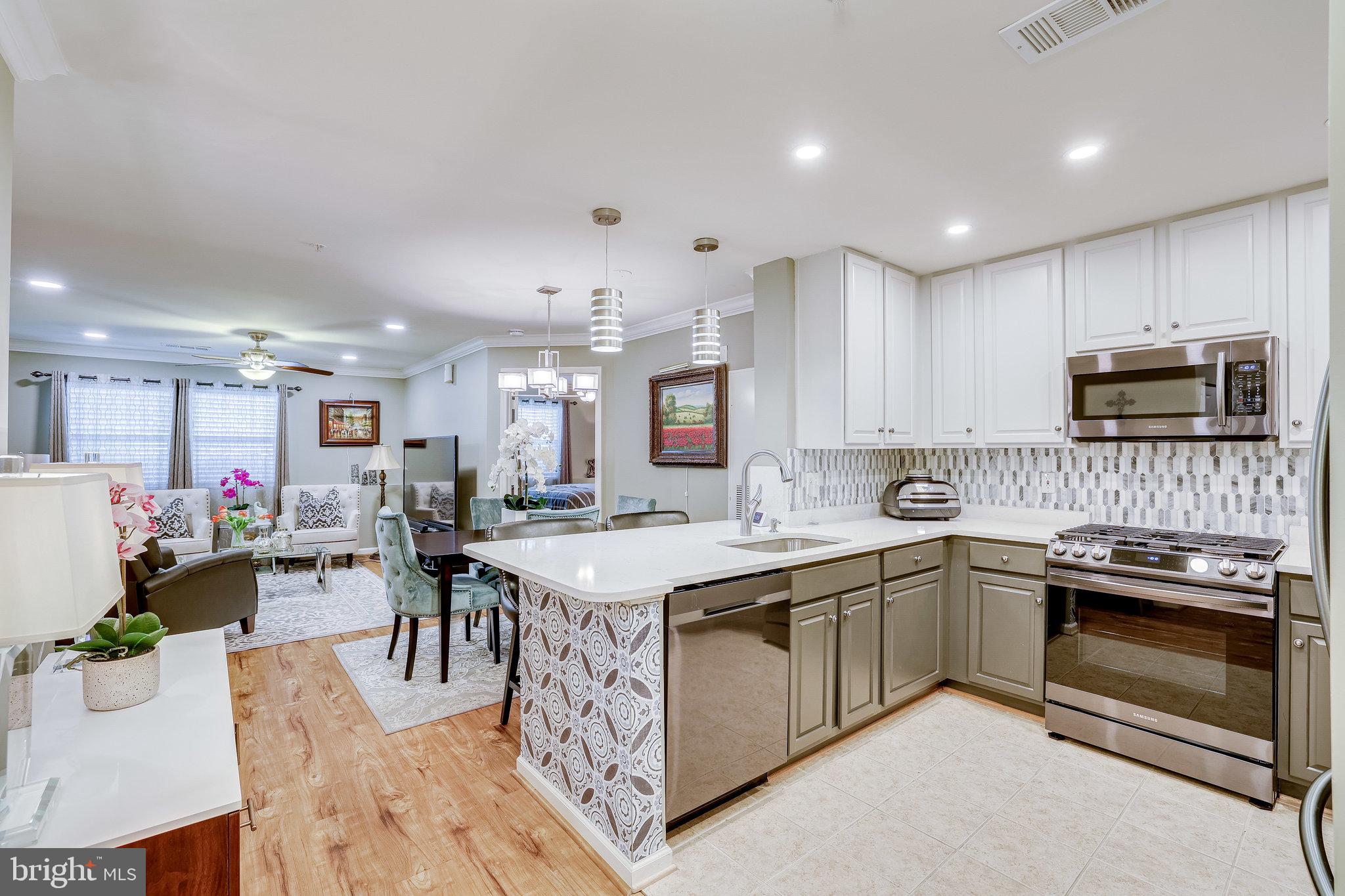 MARKET STREET AT TOWN CENTER - Residential