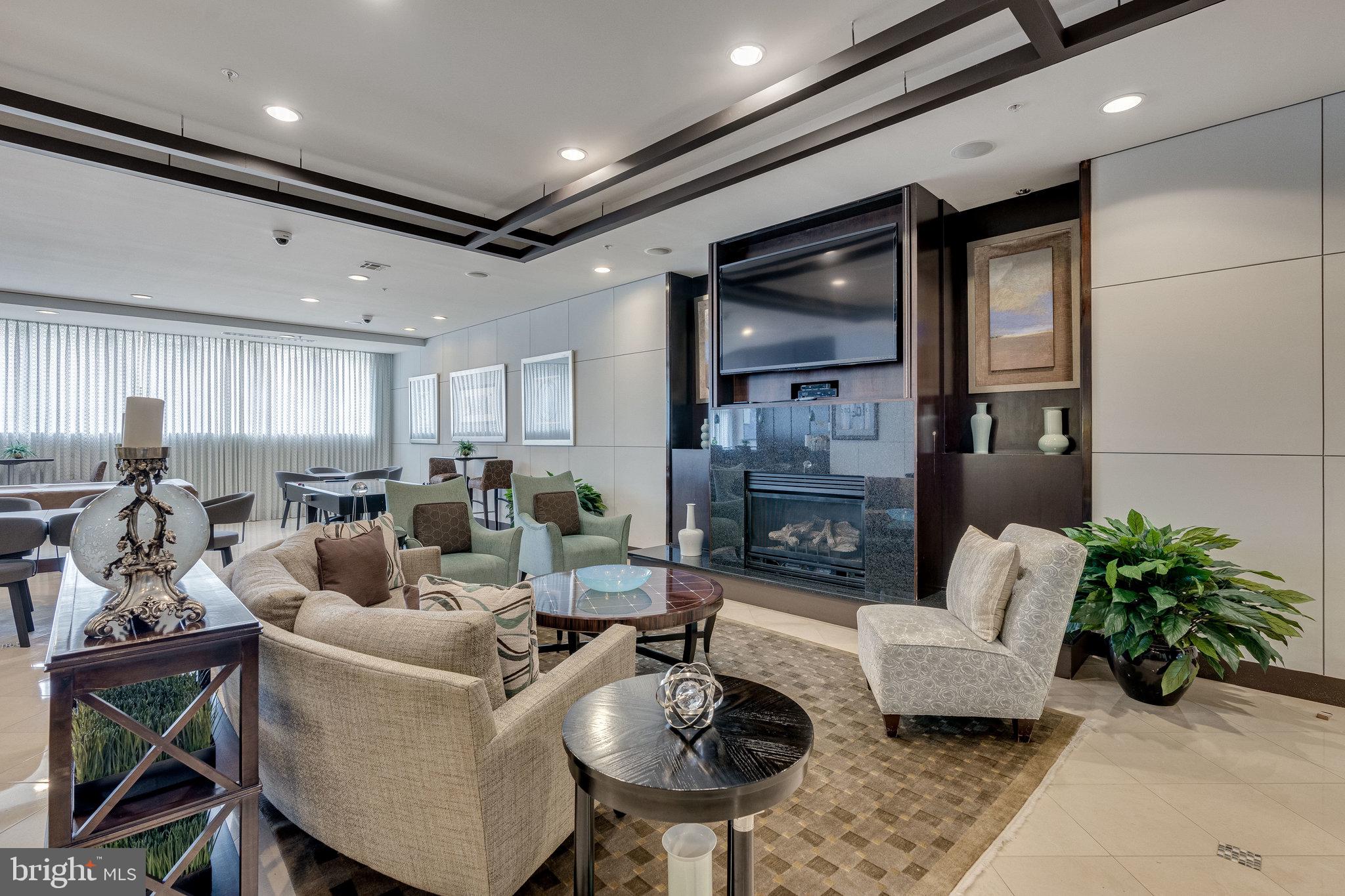 MARKET STREET AT TOWN CENTER - Residential