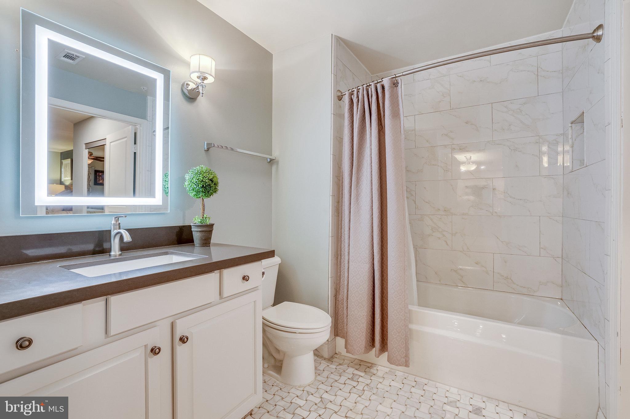 MARKET STREET AT TOWN CENTER - Residential