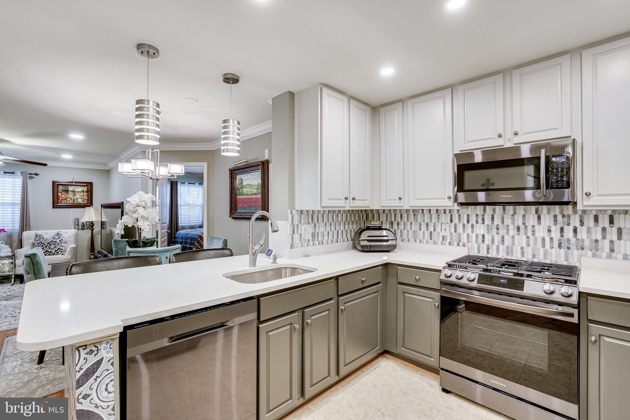 MARKET STREET AT TOWN CENTER - Residential