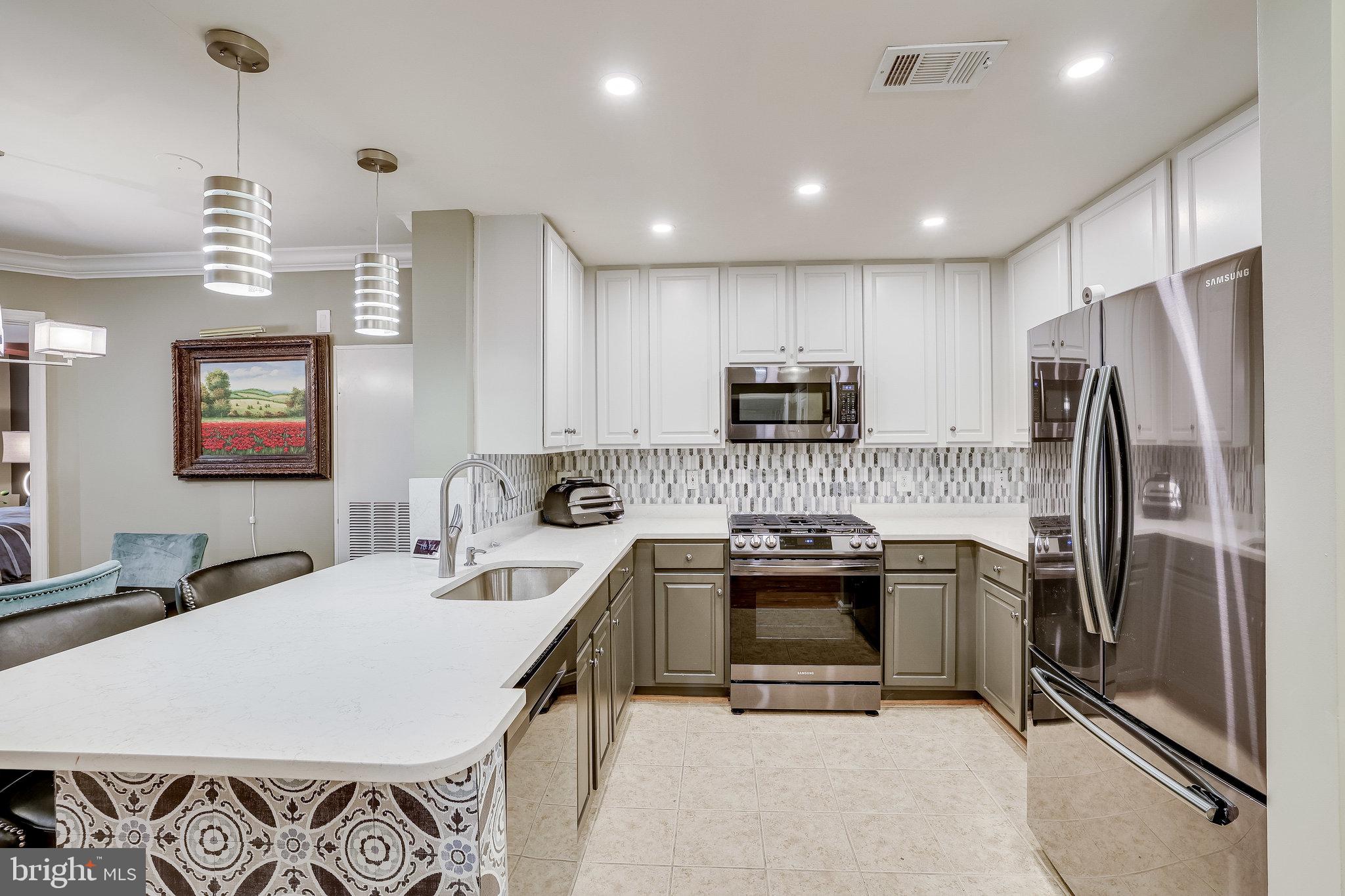 MARKET STREET AT TOWN CENTER - Residential