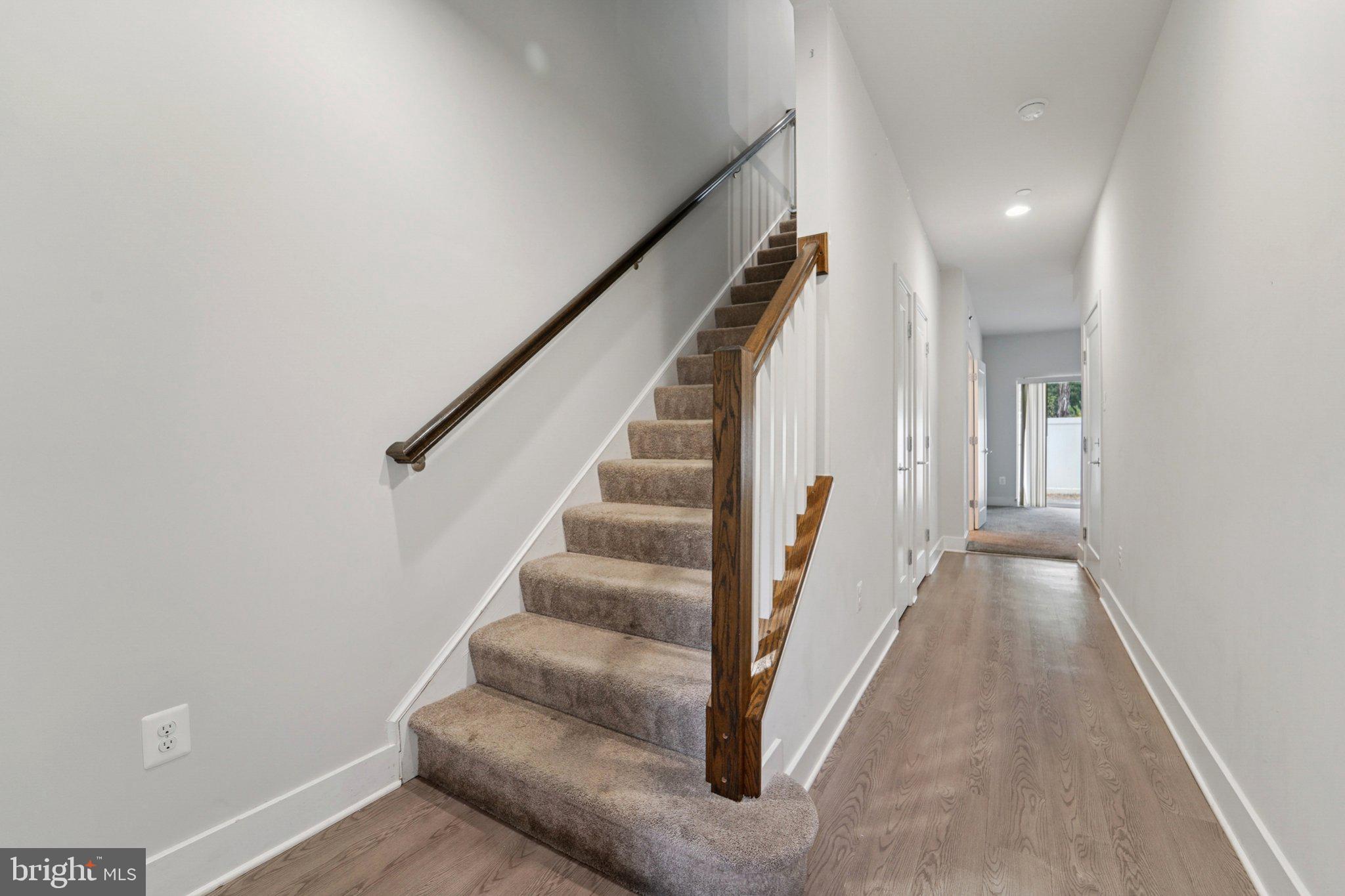 7728 LEXINGTON COURT