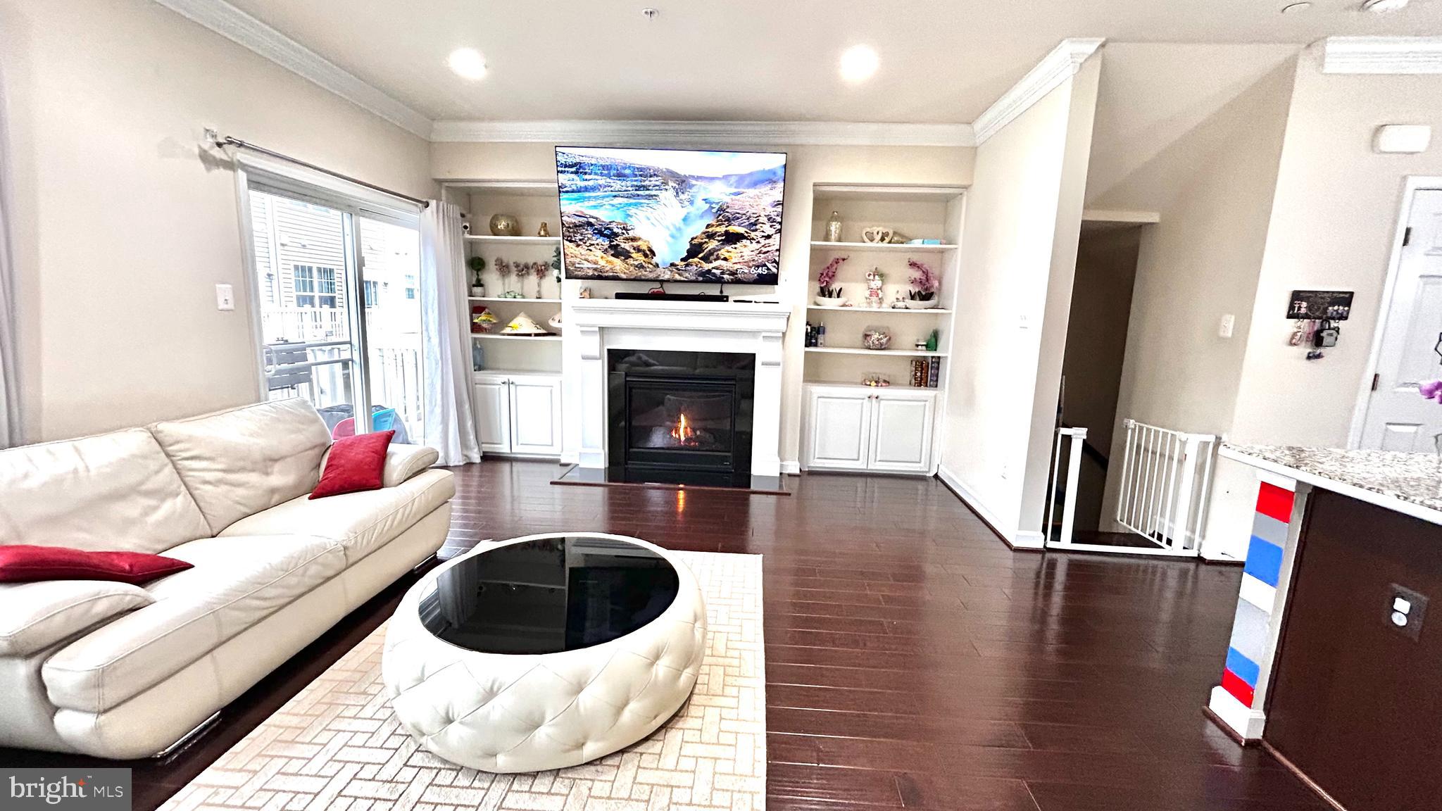 BRICK YARD STATION - Residential