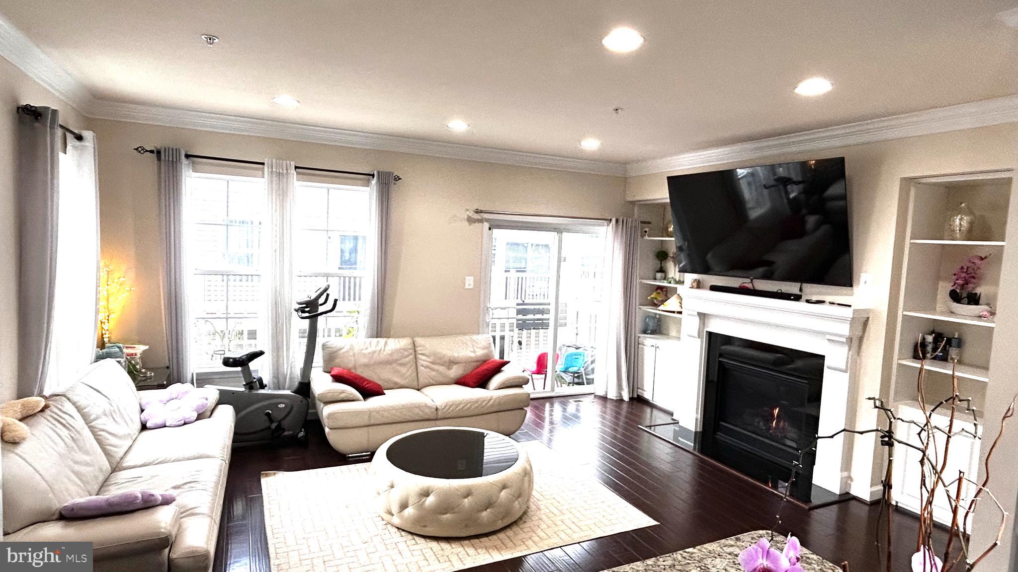 BRICK YARD STATION - Residential