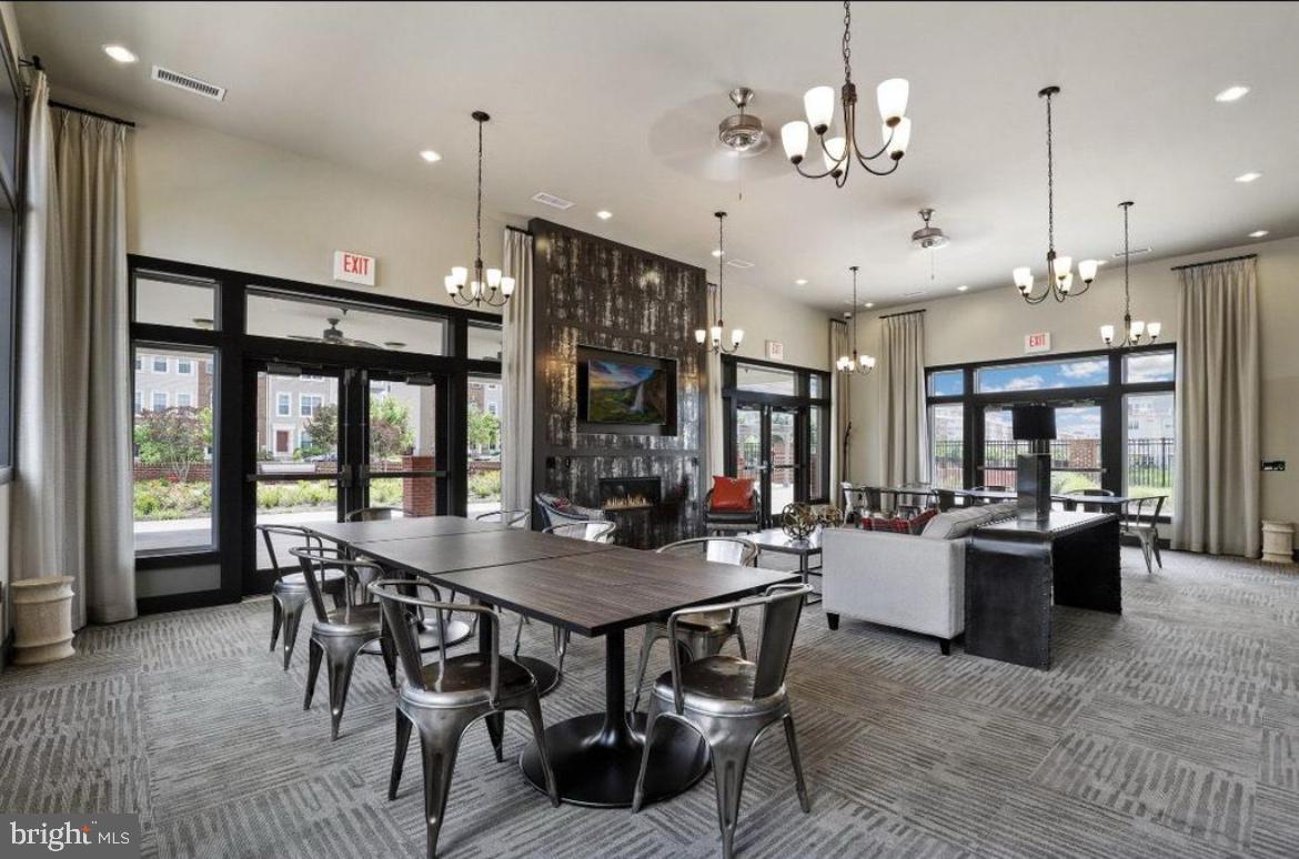 BRICK YARD STATION - Residential