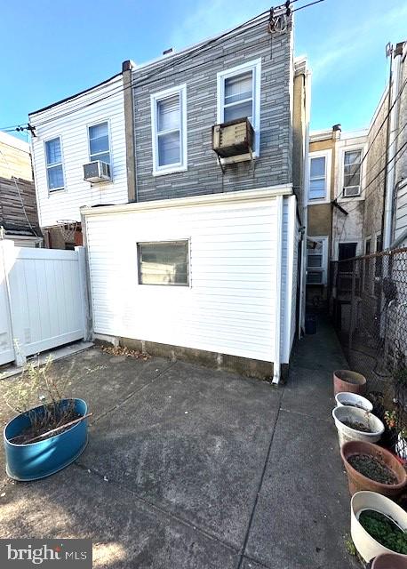 KENSINGTON - Residential