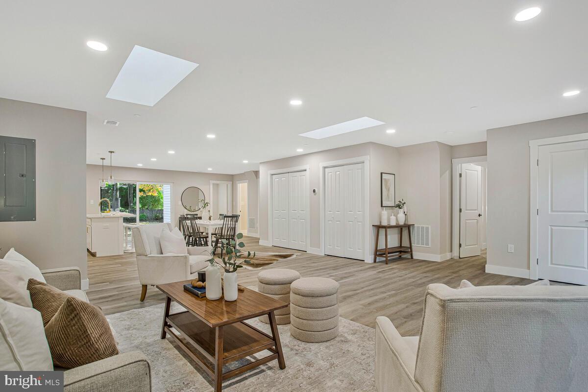 ARUNDEL ON THE BAY - Residential