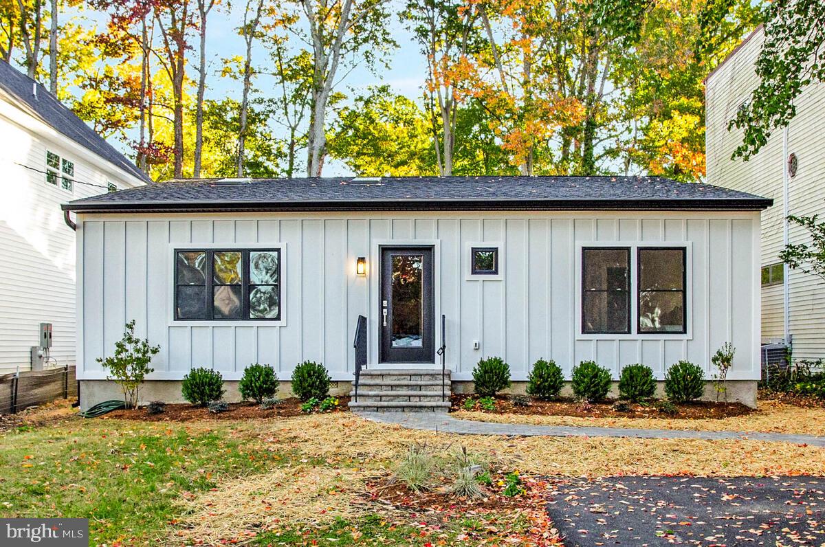 ARUNDEL ON THE BAY - Residential