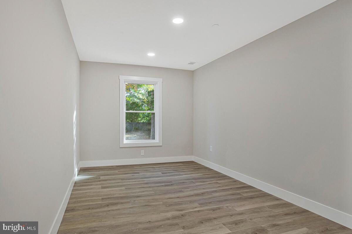 ARUNDEL ON THE BAY - Residential