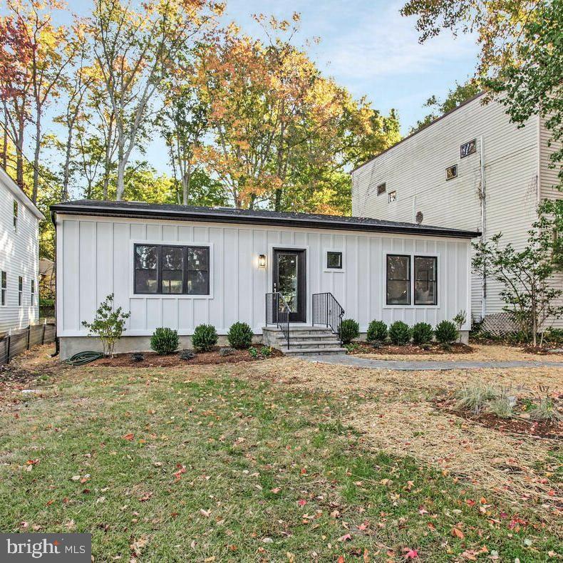 ARUNDEL ON THE BAY - Residential