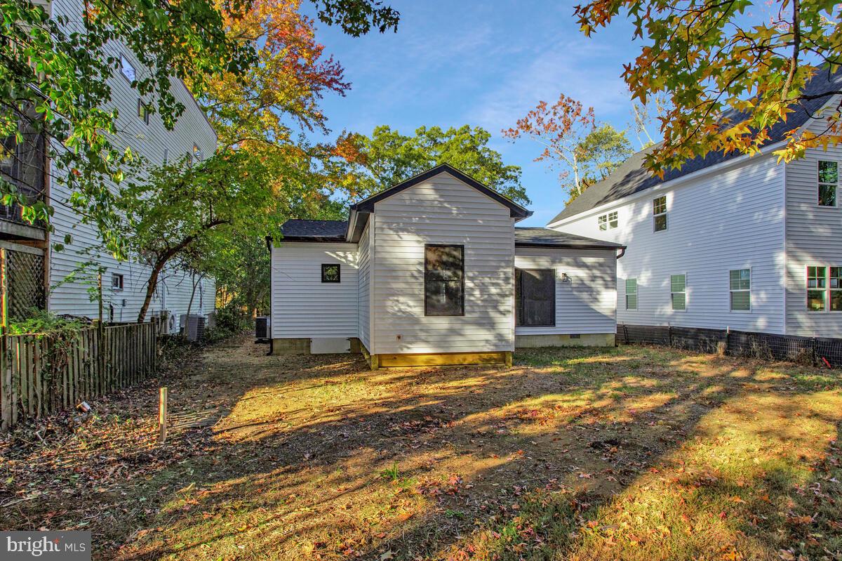 ARUNDEL ON THE BAY - Residential