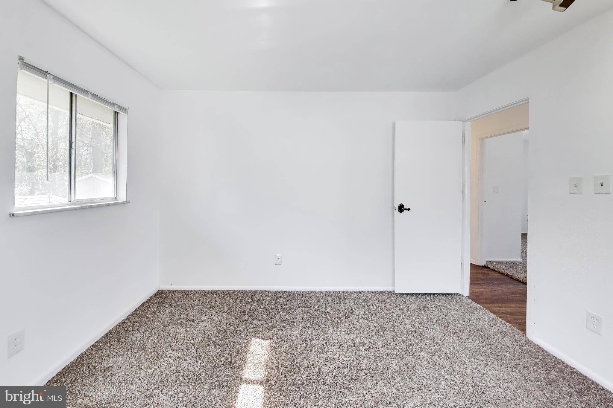 GLENARDEN WOODS - Residential